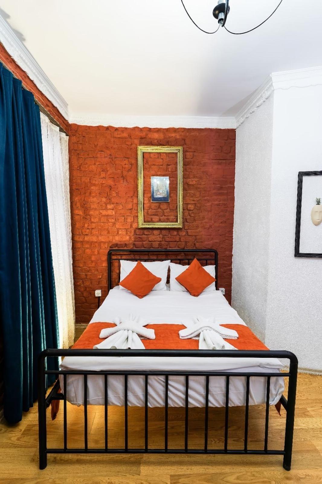 White Bolshoi Rooms Istanbul Eksteriør bilde